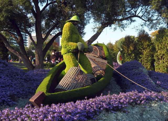 A 3D Celebration of Garden Art in Canada - FineGardening