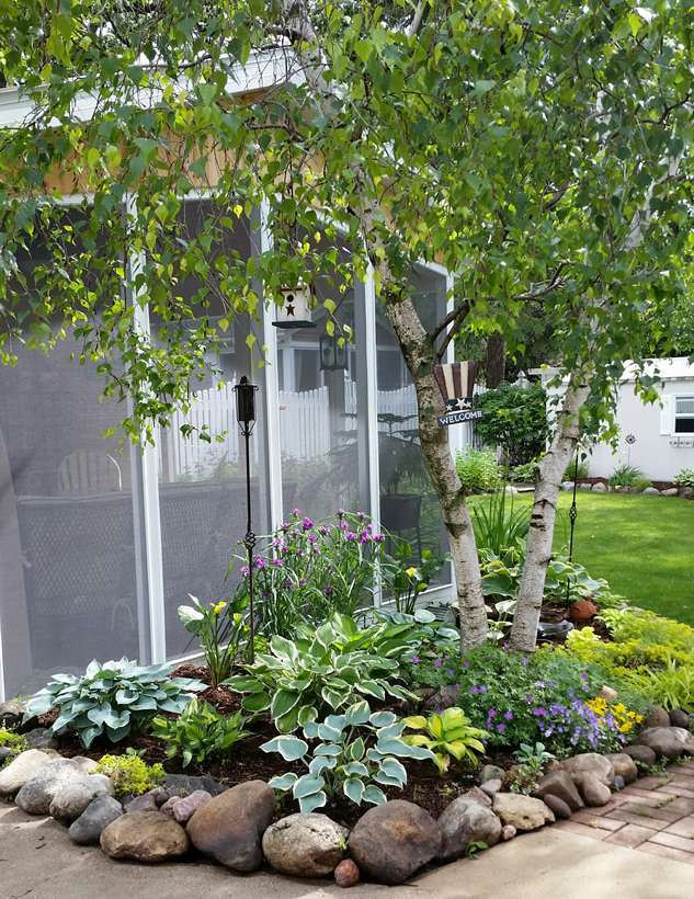 Superb Small Space Garden Inspiration - FineGardening