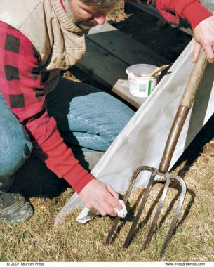 How to sharpen garden tools and essential sharpening tools - Gardens  Illustrated