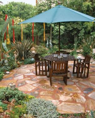 Convenient, Comfortable Alfresco Dining - FineGardening