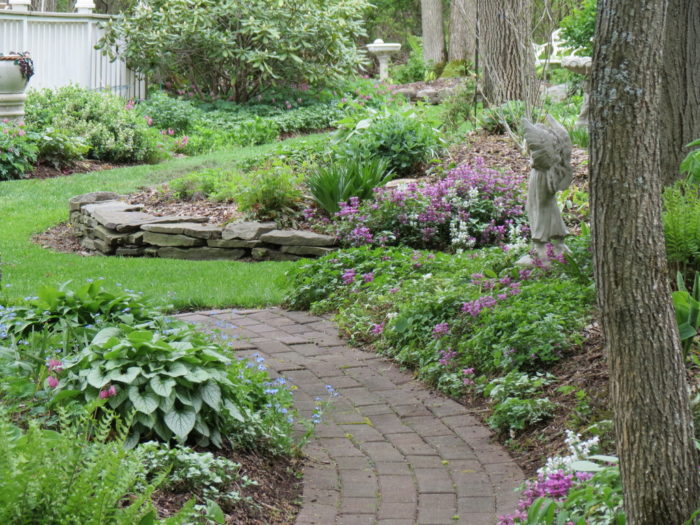 May in Terie's garden in New York - Fine Gardening