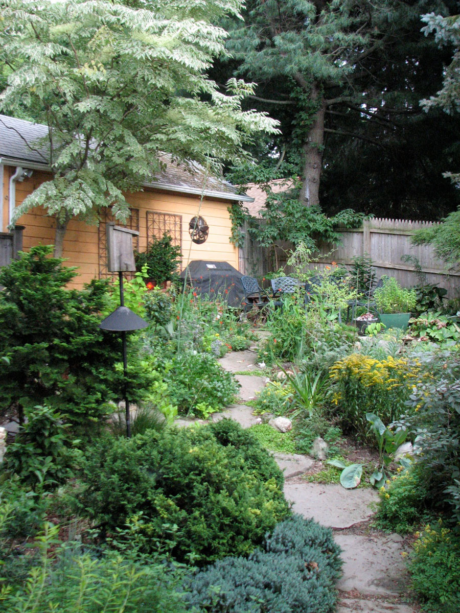 READER PHOTOS! Denise's garden in upstate New York - Fine Gardening