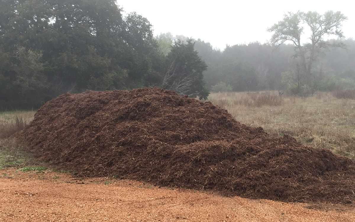 Bulk-purchased mulch