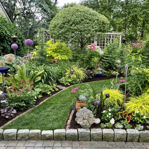 Joyce's Massachusetts Garden - FineGardening