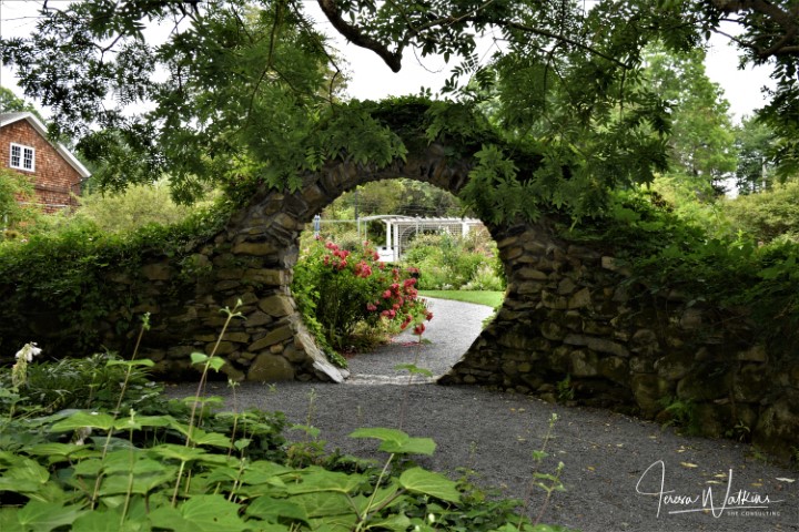 garden moon gate