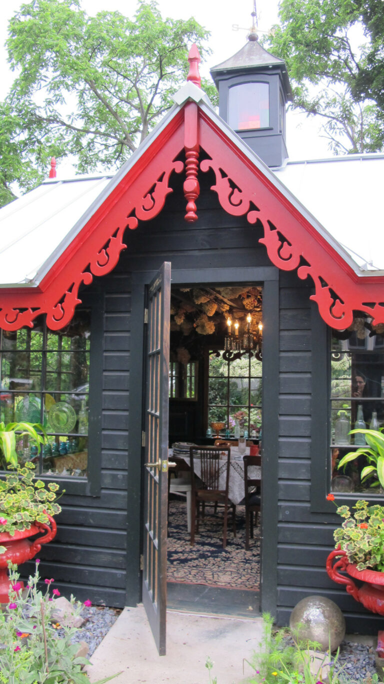 Jessica’s Tiny, Eccentric Garden Fine Gardening