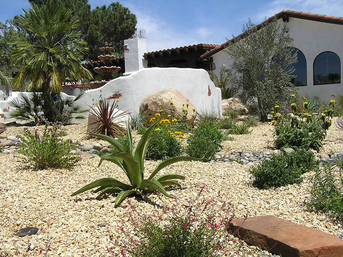 Create a Water-Wise Garden With Stone - FineGardening