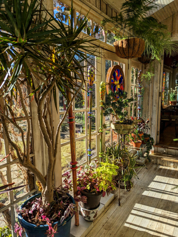 Dede’s Sunroom Garden Fine Gardening