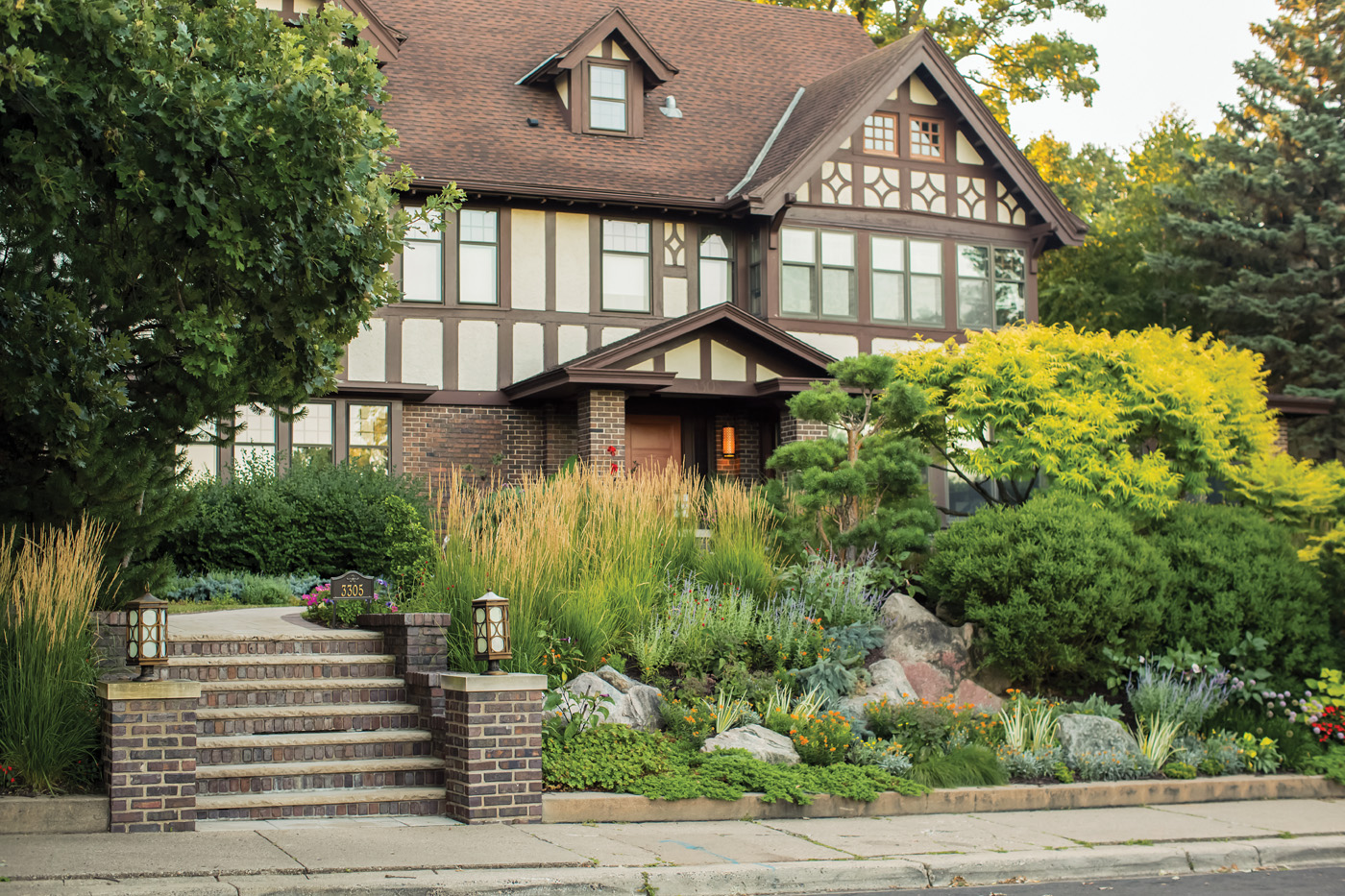 Front walk plantings photo by TracyWalsh