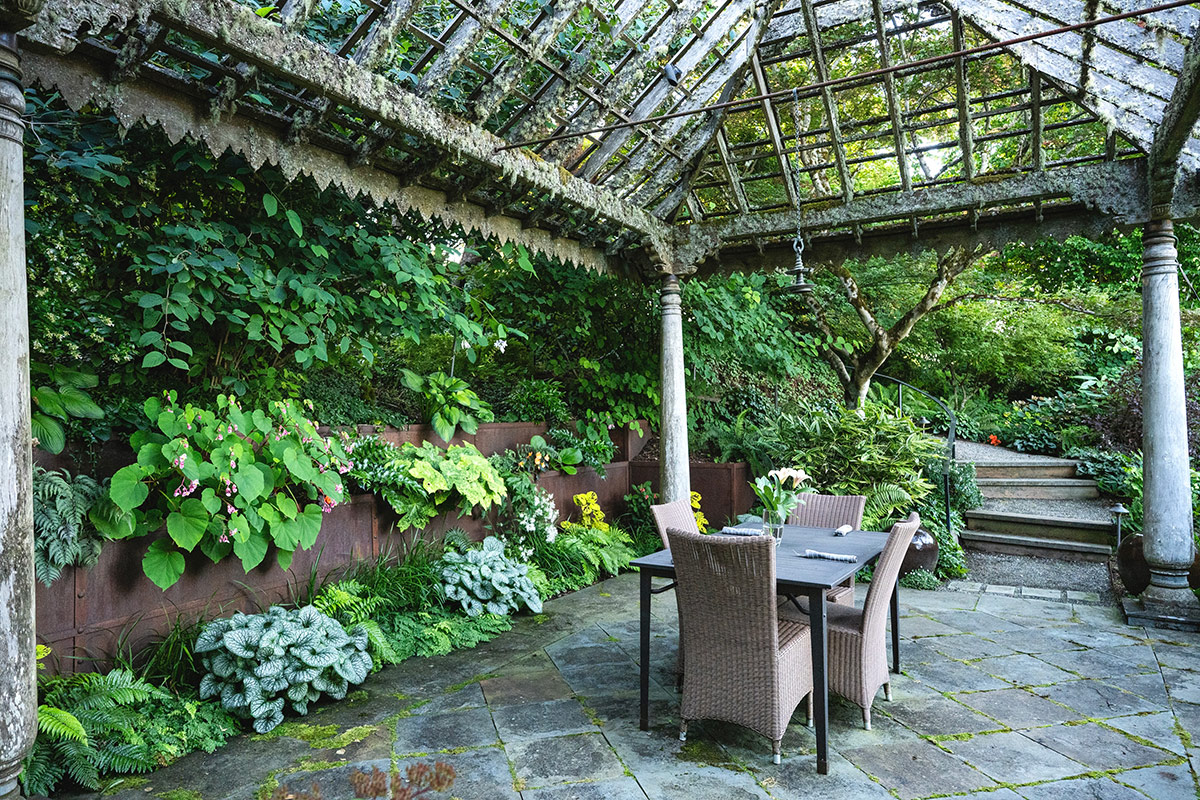 memorial garden seating area