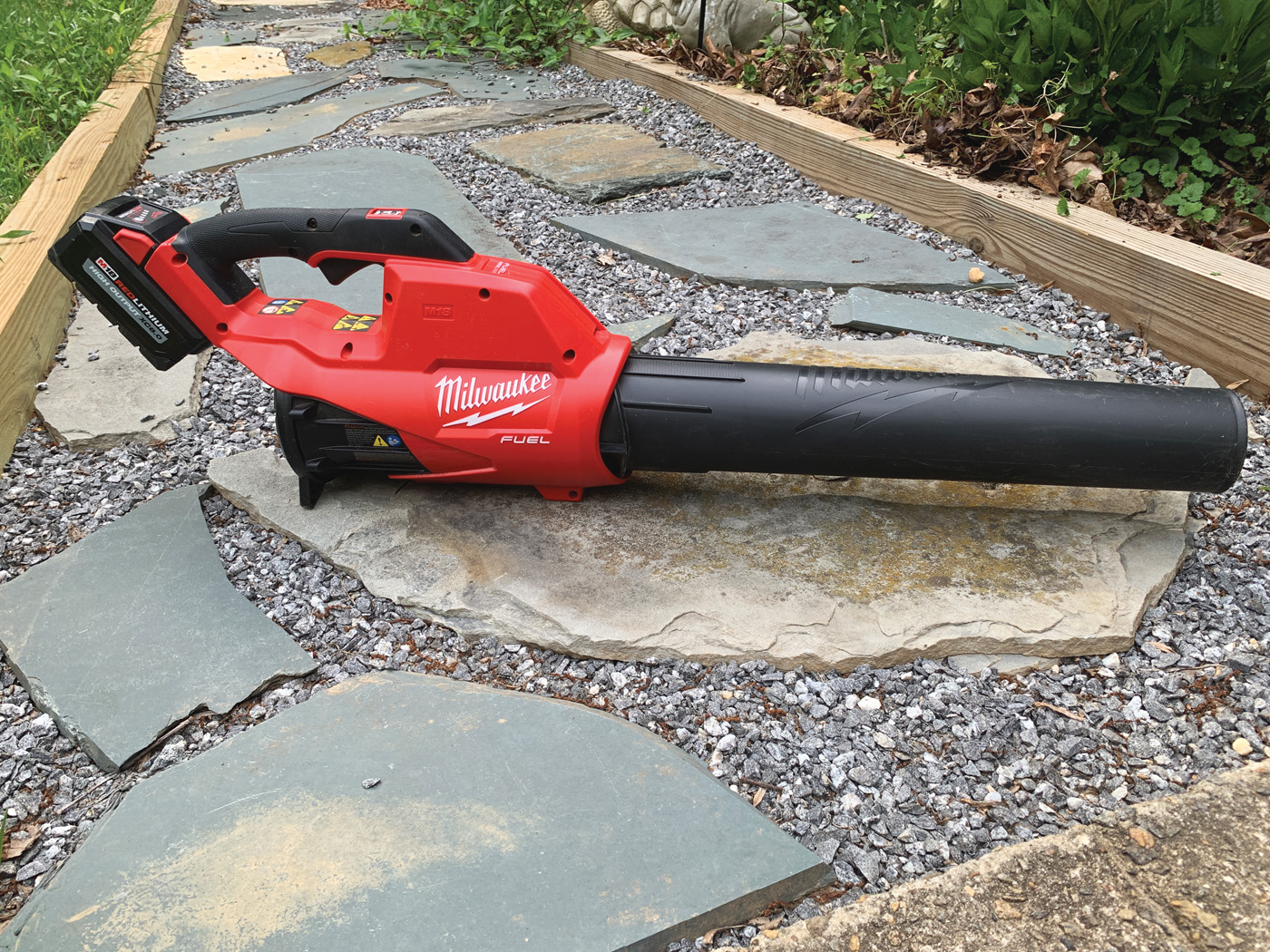 Milwaukee 3044–20 M18 Brushless Handheld Leaf Blower