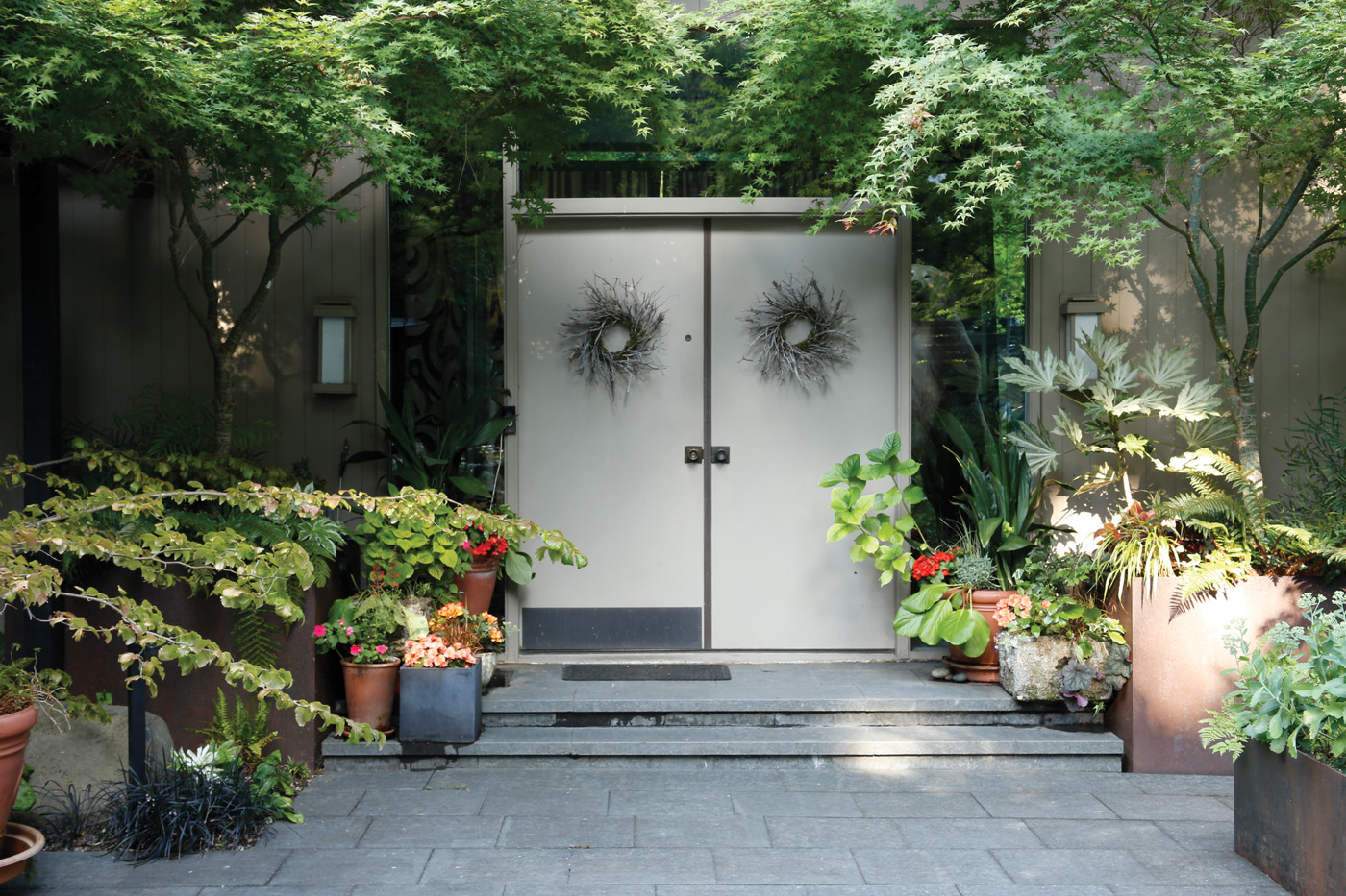 Parsons Front entry way photo by Carol Collins