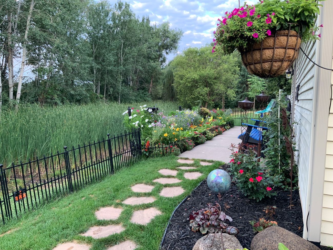 garden path, hanging baskets, annuals